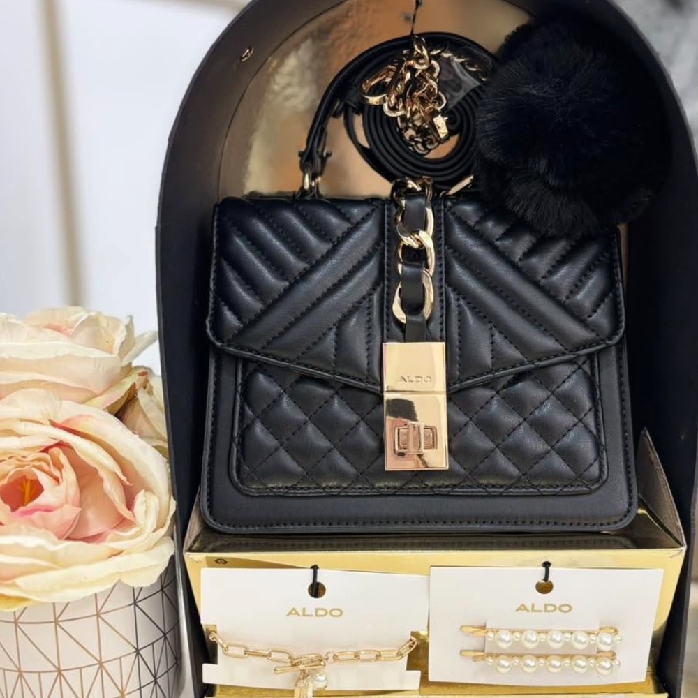 New Other Aldo Bag Black Golden accents 4 Piece Set Bracelet Hair Pins Key Chain - Picture 7 of 9